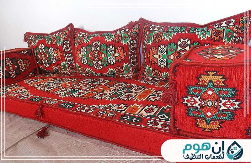 اطلب تنظيف المجالس العربية في مكة على 0559016158 تنظيف احترافي لمجالس الضيافة وإزالة آثار الاستخدام اليومي